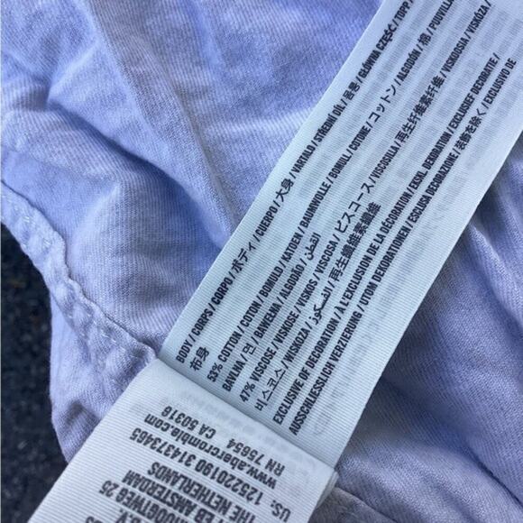 ~Men’s large Abercrombie, and Fitch dress up shirt - Picture 4 of 4